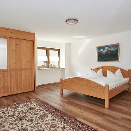 Haus Zeitz Апартаменты *